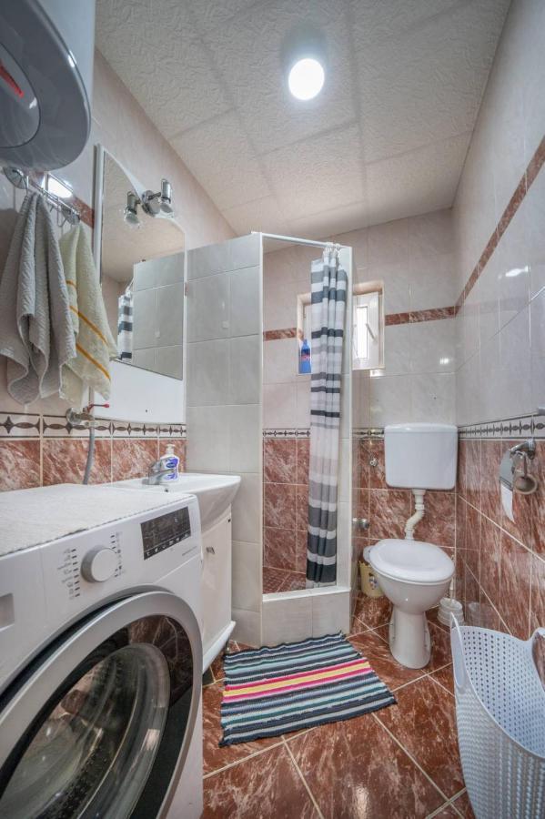 Apartments Zeko Donji Morinj Ngoại thất bức ảnh