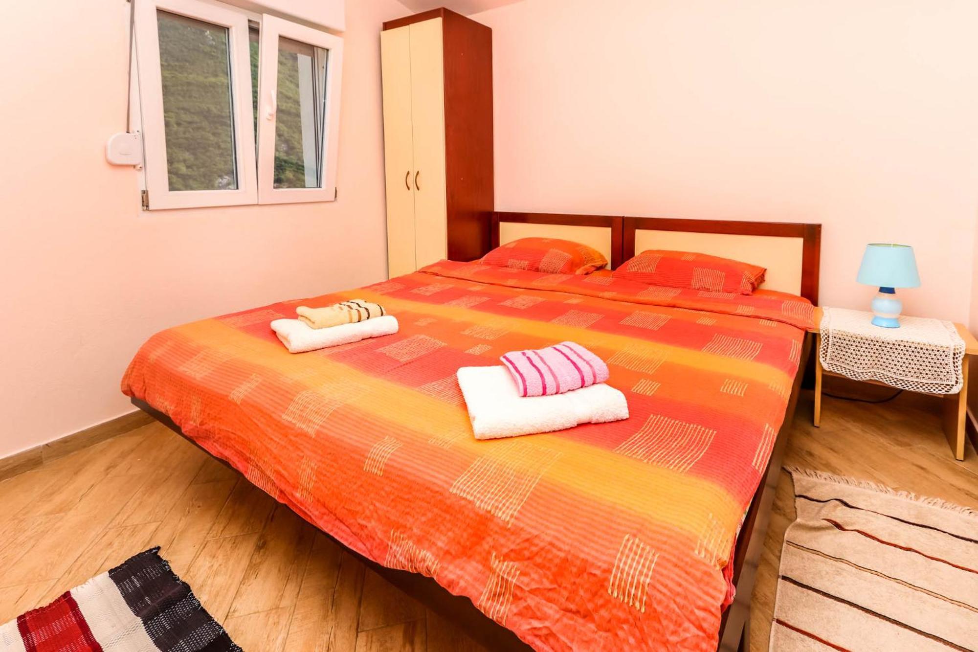 Apartments Zeko Donji Morinj Ngoại thất bức ảnh